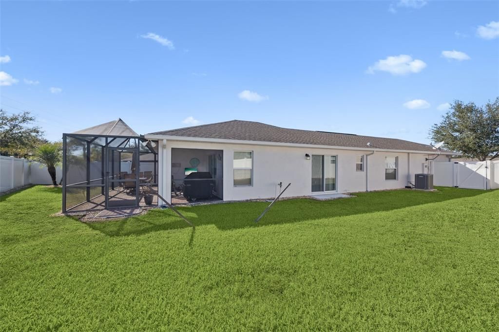 待售: $285,000 (2 贝兹, 2 浴室, 1295 平方英尺)