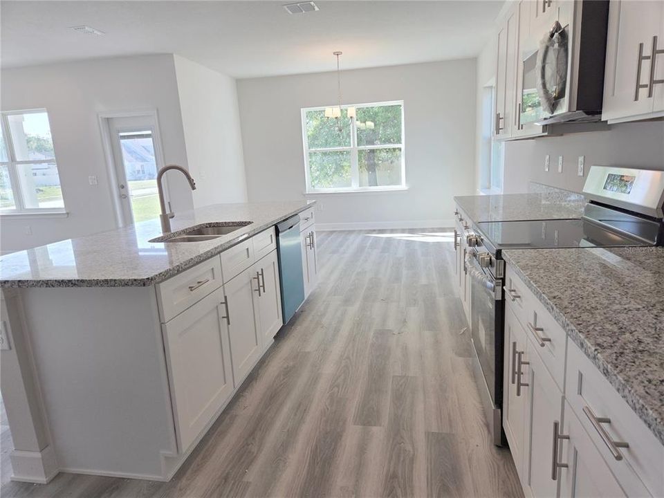 For Sale: $418,150 (4 beds, 2 baths, 2405 Square Feet)