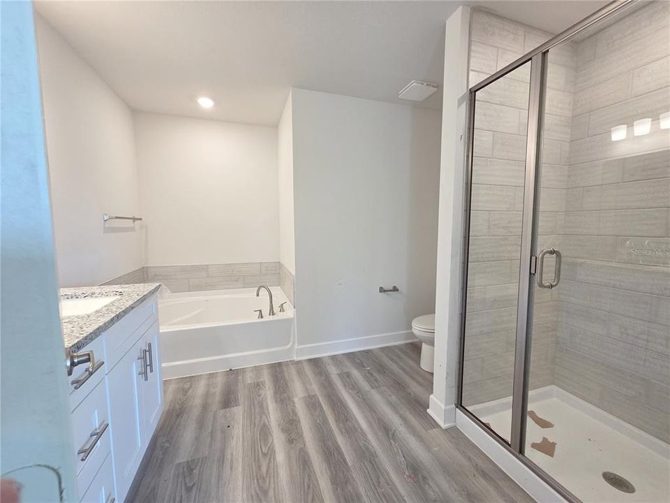 For Sale: $418,150 (4 beds, 2 baths, 2405 Square Feet)