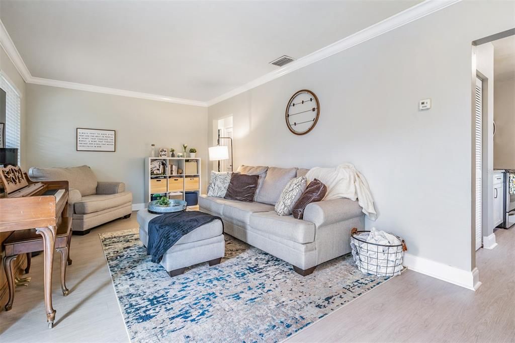 В аренду: $1,450 (3 спален, 1 ванн, 900 Квадратных фут)