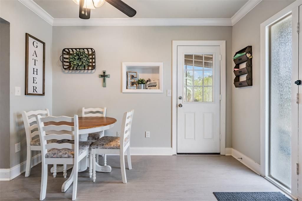 В аренду: $1,450 (3 спален, 1 ванн, 900 Квадратных фут)