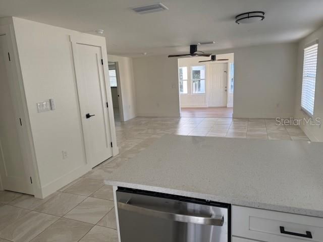 For Rent: $1,500 (2 beds, 2 baths, 1114 Square Feet)