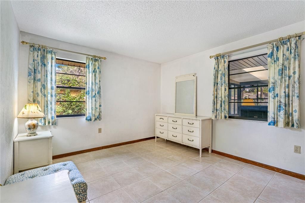 待售: $345,000 (3 贝兹, 2 浴室, 1699 平方英尺)