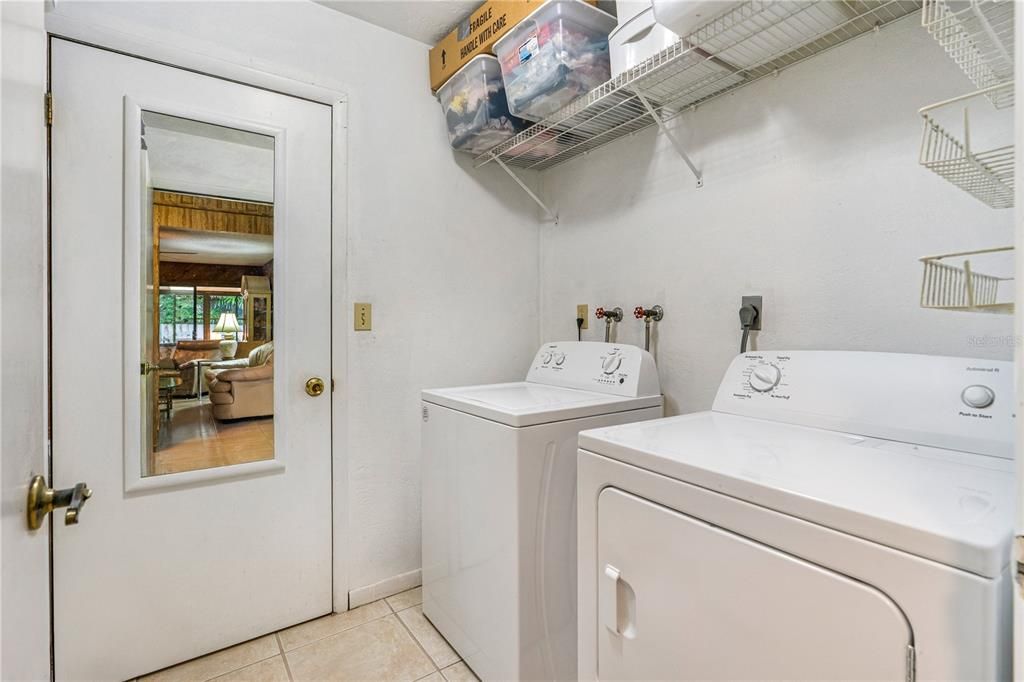 待售: $345,000 (3 贝兹, 2 浴室, 1699 平方英尺)