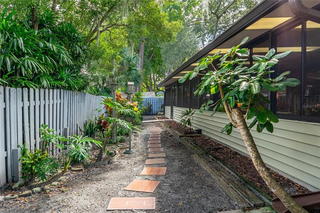 待售: $345,000 (3 贝兹, 2 浴室, 1699 平方英尺)