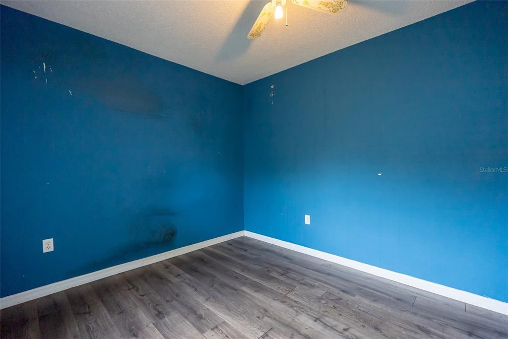 For Sale: $257,000 (4 beds, 2 baths, 1753 Square Feet)