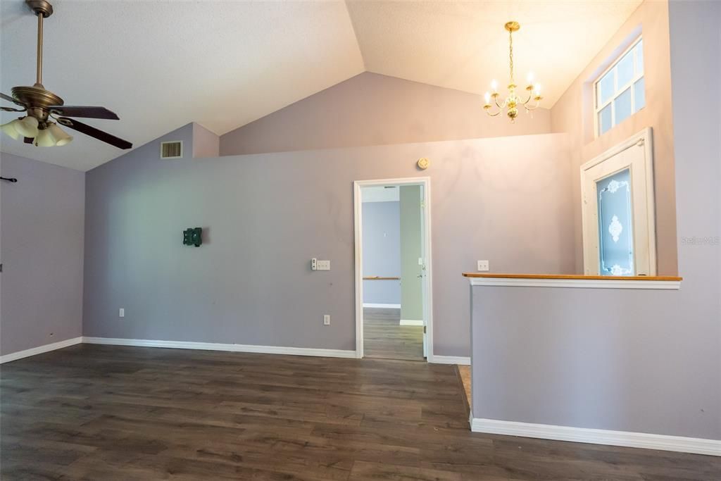 For Sale: $257,000 (4 beds, 2 baths, 1753 Square Feet)
