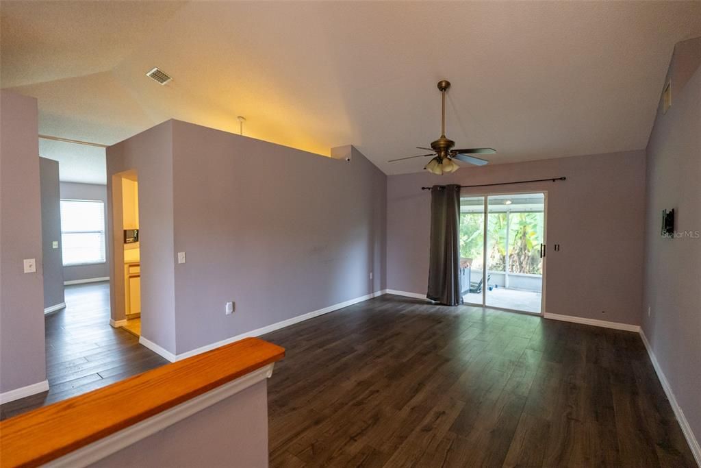 For Sale: $257,000 (4 beds, 2 baths, 1753 Square Feet)