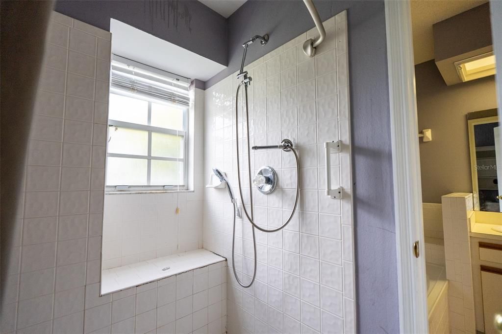 For Sale: $257,000 (4 beds, 2 baths, 1753 Square Feet)