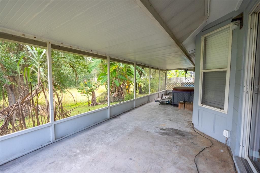 For Sale: $257,000 (4 beds, 2 baths, 1753 Square Feet)