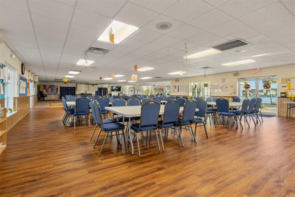 Active With Contract: $110,000 (2 beds, 2 baths, 1176 Square Feet)