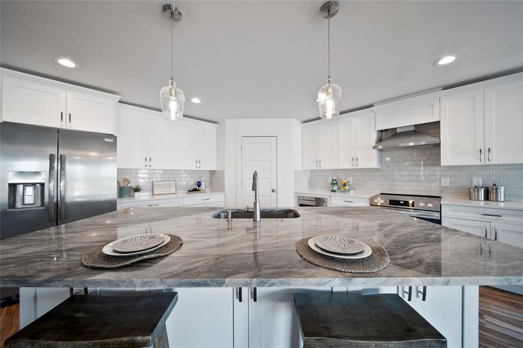 For Sale: $749,900 (3 beds, 2 baths, 2127 Square Feet)