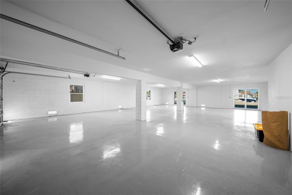 For Sale: $749,900 (3 beds, 2 baths, 2127 Square Feet)