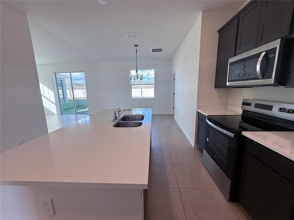 For Sale: $326,990 (3 beds, 2 baths, 1315 Square Feet)