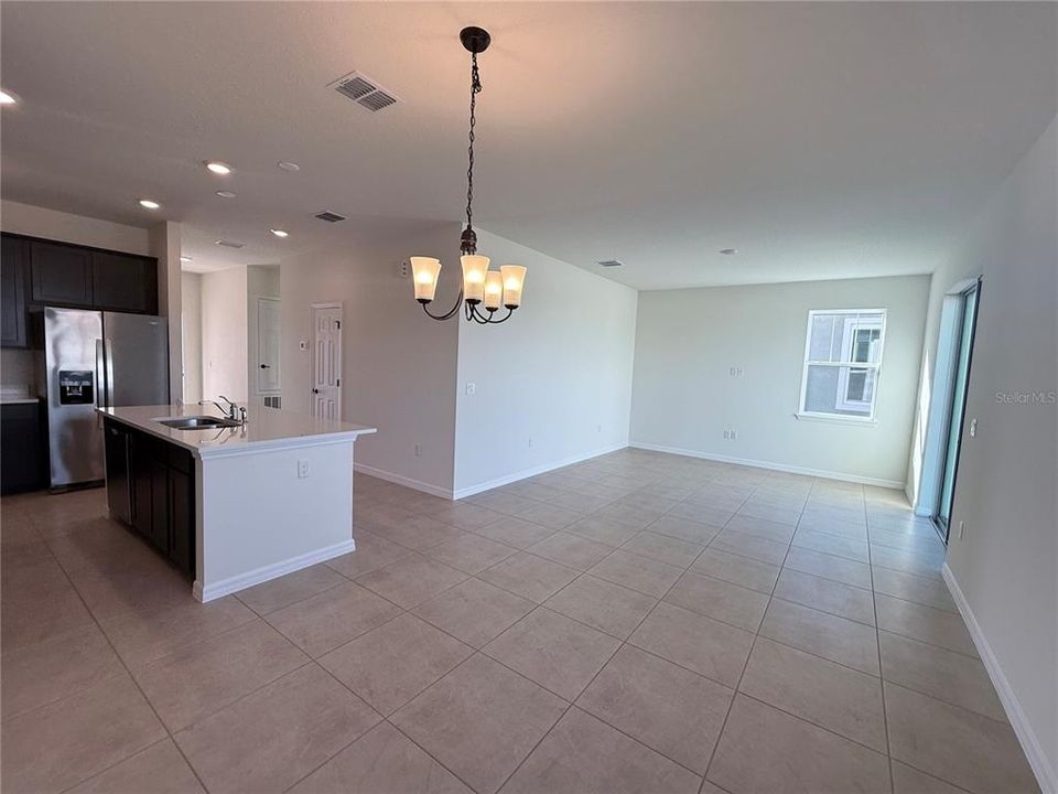 For Sale: $326,990 (3 beds, 2 baths, 1315 Square Feet)