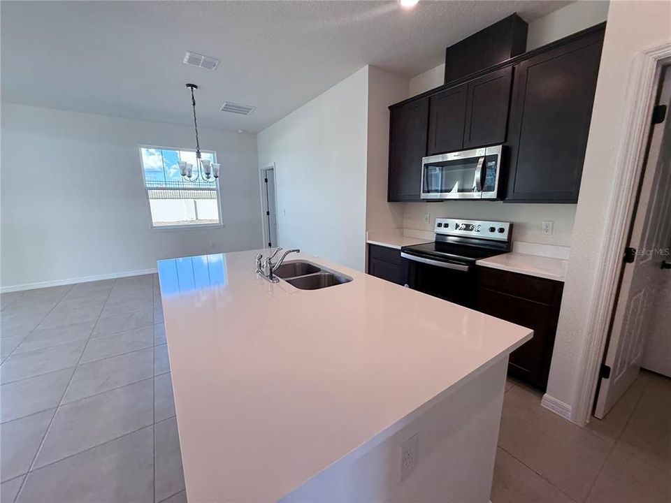 For Sale: $326,990 (3 beds, 2 baths, 1315 Square Feet)