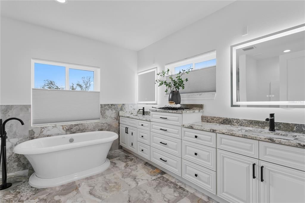 En Venta: $2,595,000 (5 camas, 5 baños, 4066 Pies cuadrados)