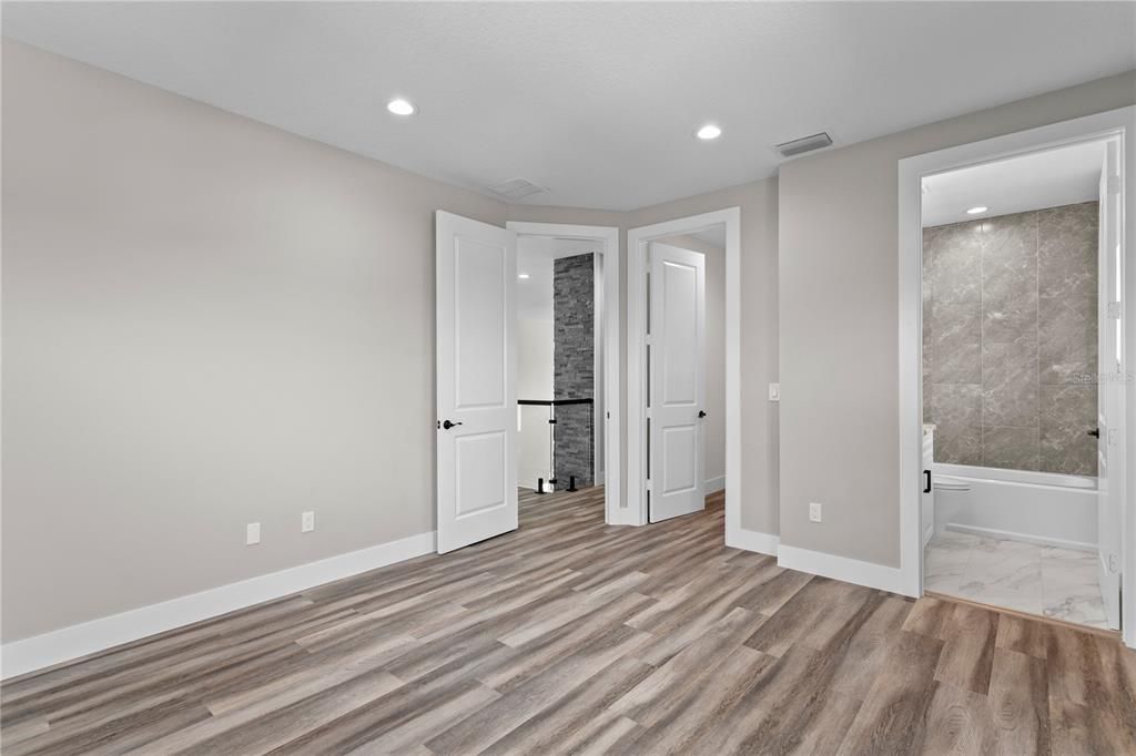 En Venta: $2,595,000 (5 camas, 5 baños, 4066 Pies cuadrados)