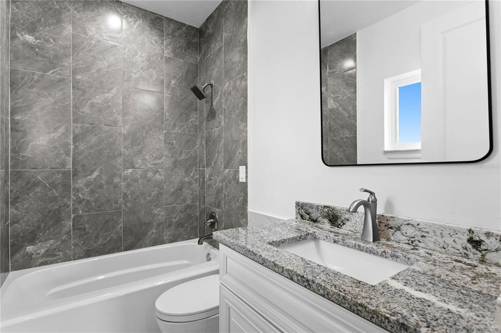 En Venta: $2,595,000 (5 camas, 5 baños, 4066 Pies cuadrados)