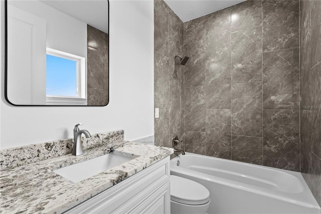 En Venta: $2,595,000 (5 camas, 5 baños, 4066 Pies cuadrados)