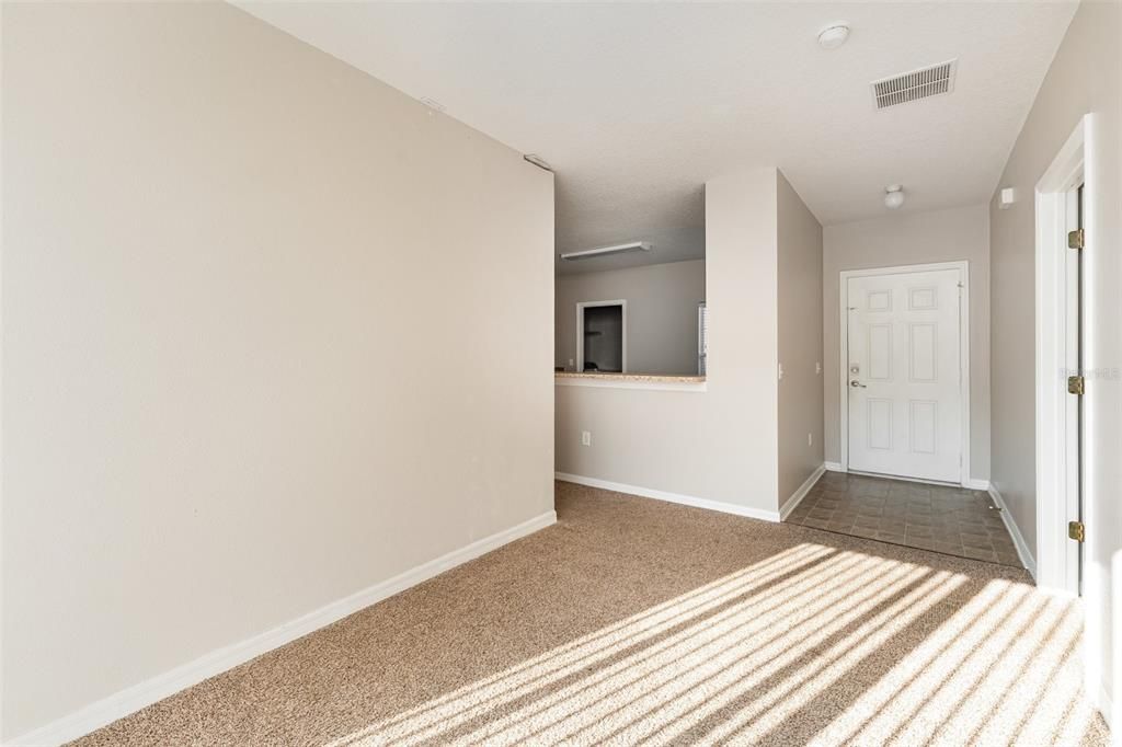 Active With Contract: $199,999 (3 beds, 2 baths, 1235 Square Feet)