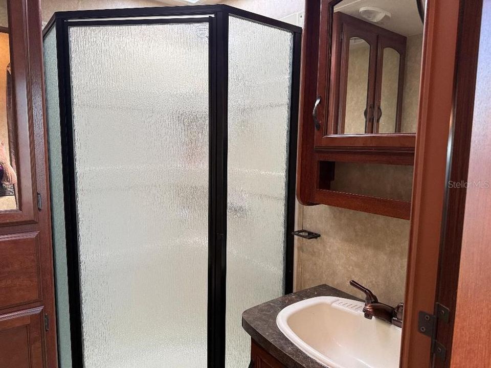 For Sale: $79,900 (1 beds, 1 baths, 320 Square Feet)