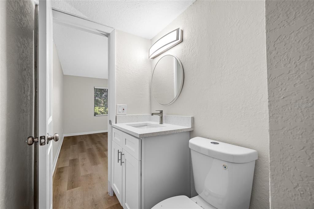 出租: $1,900 (2 贝兹, 2 浴室, 850 平方英尺)