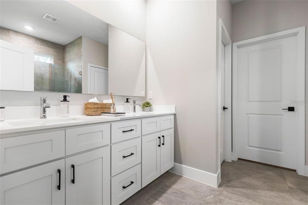 For Sale: $413,799 (4 beds, 2 baths, 1873 Square Feet)