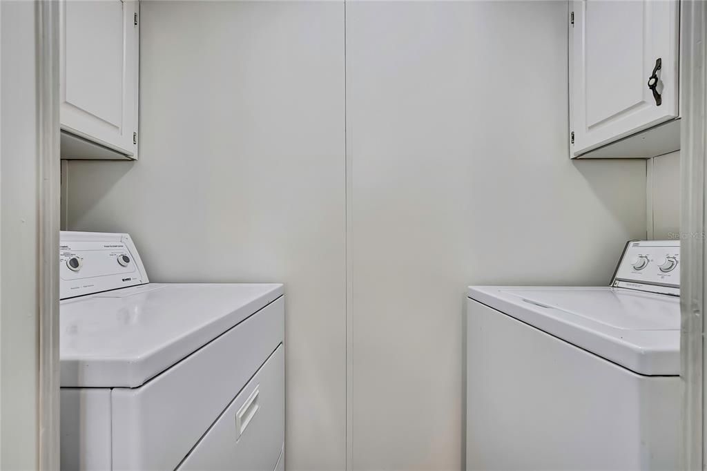 合同活跃: $225,000 (3 贝兹, 2 浴室, 1296 平方英尺)