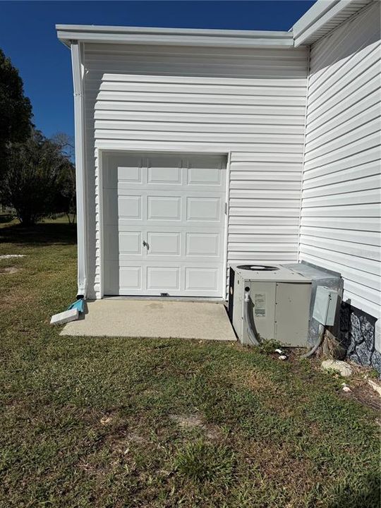 合同活跃: $225,000 (3 贝兹, 2 浴室, 1296 平方英尺)