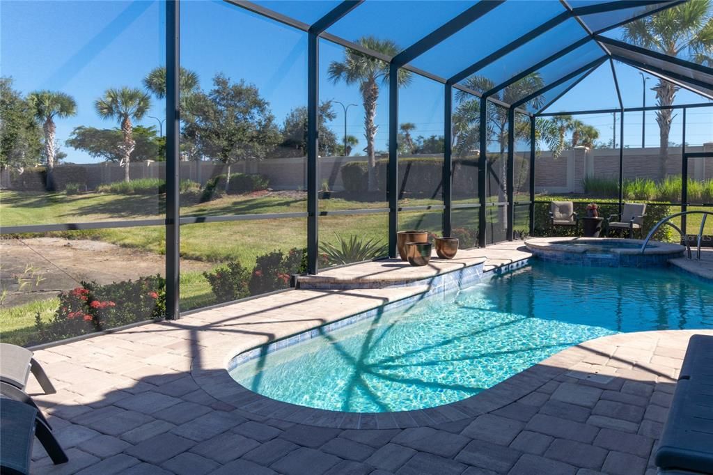 Activo con contrato: $1,175,000 (3 camas, 3 baños, 3024 Pies cuadrados)