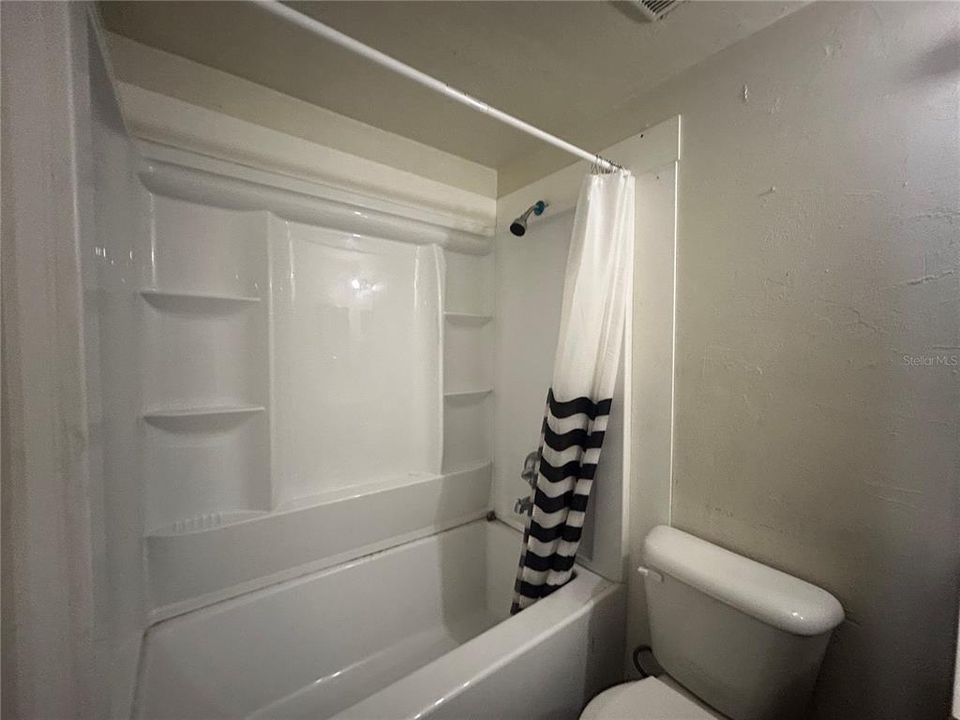 En Renta: $1,250 (2 camas, 1 baños, 900 Pies cuadrados)