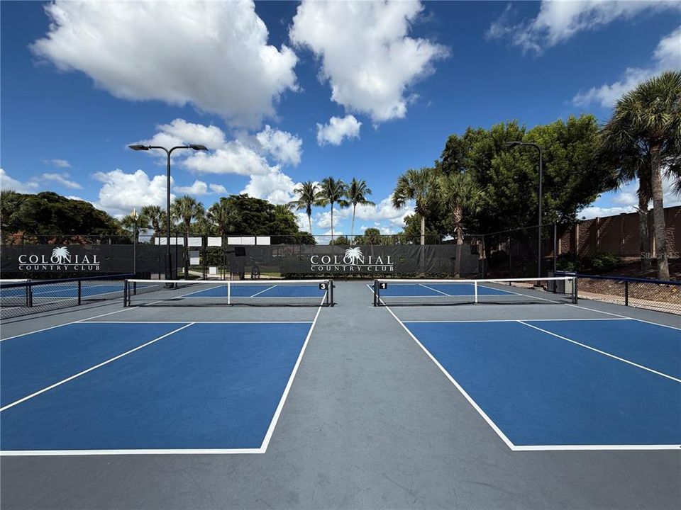 For Sale: $339,900 (2 beds, 2 baths, 1797 Square Feet)