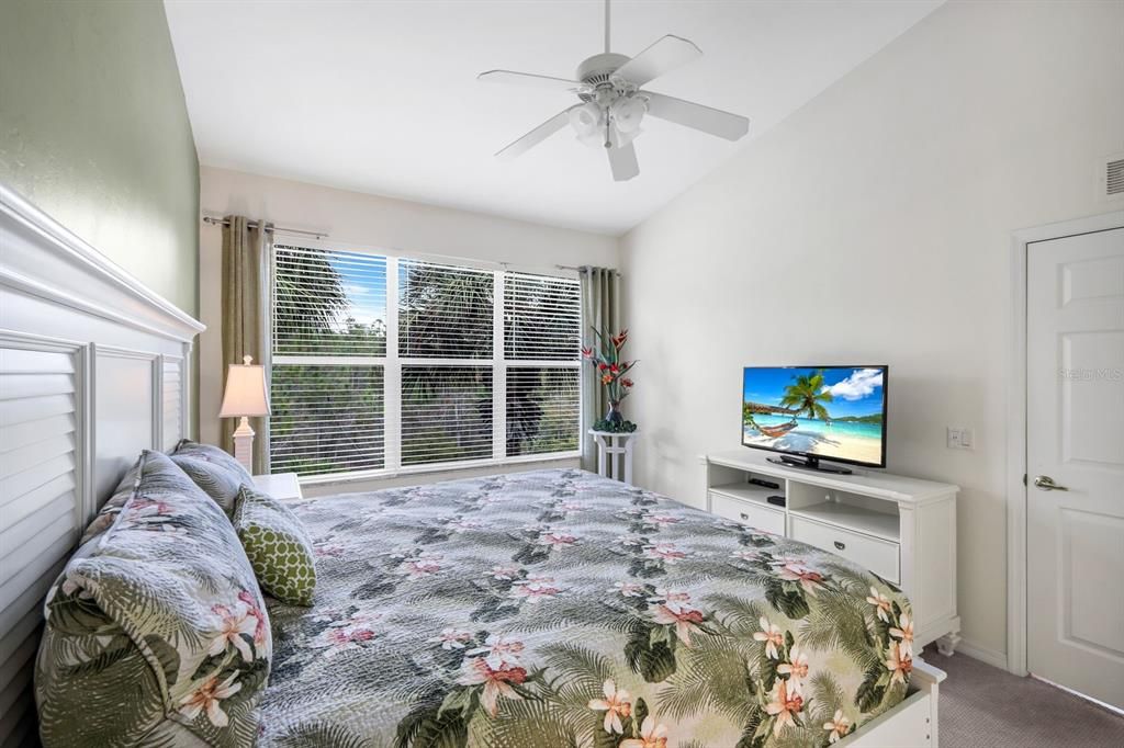 For Sale: $339,900 (2 beds, 2 baths, 1797 Square Feet)