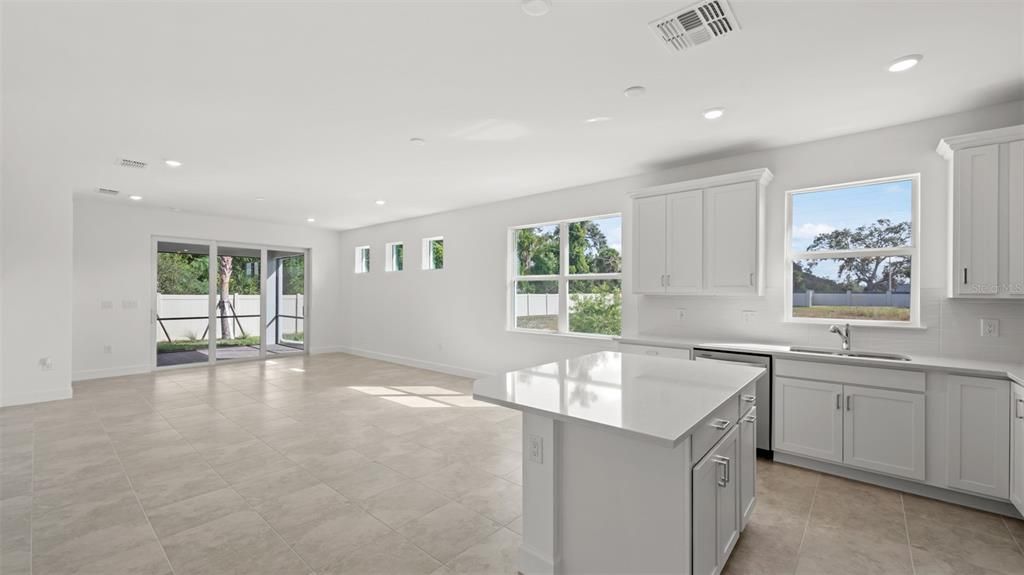 待售: $435,000 (2 贝兹, 2 浴室, 1579 平方英尺)