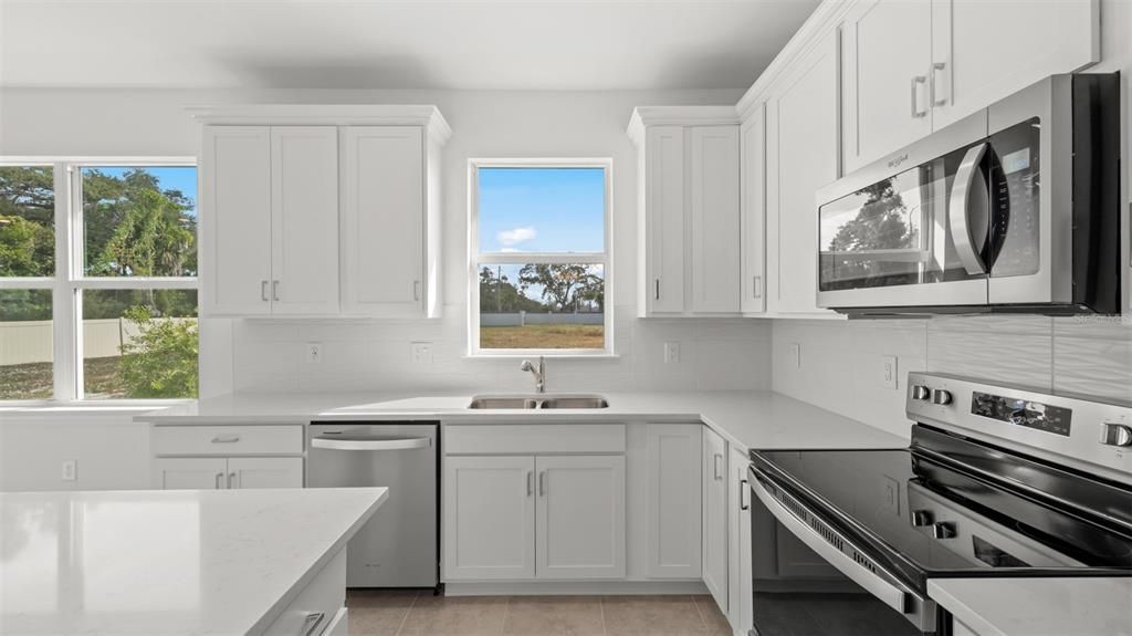 待售: $435,000 (2 贝兹, 2 浴室, 1579 平方英尺)