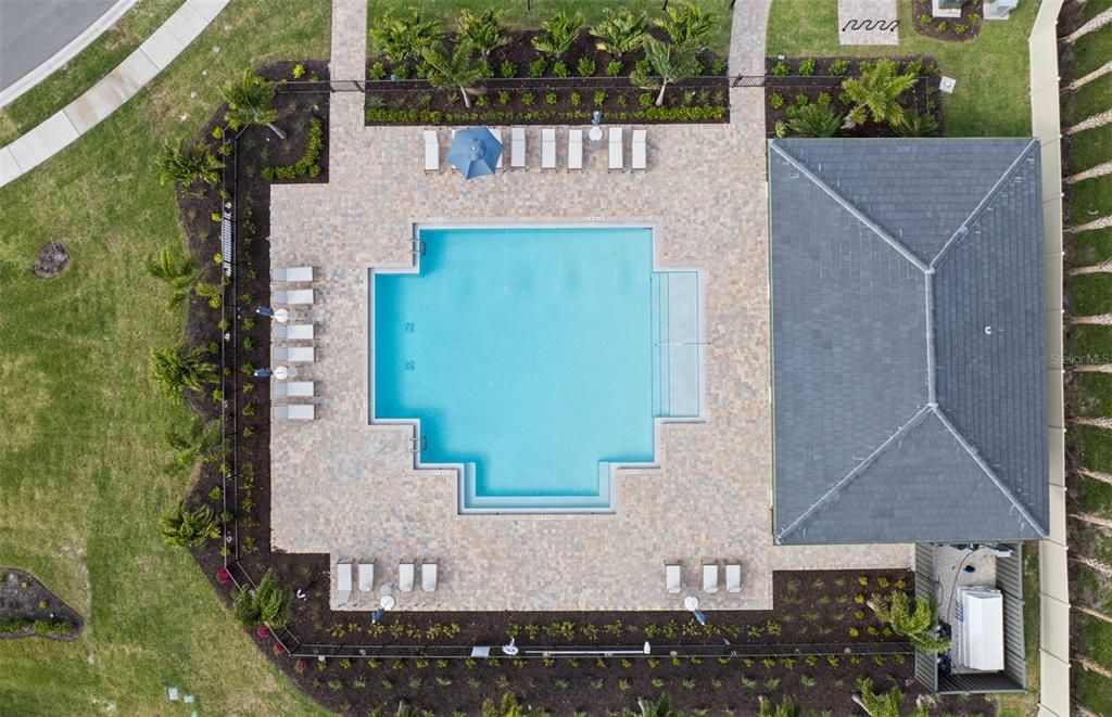 待售: $435,000 (2 贝兹, 2 浴室, 1579 平方英尺)