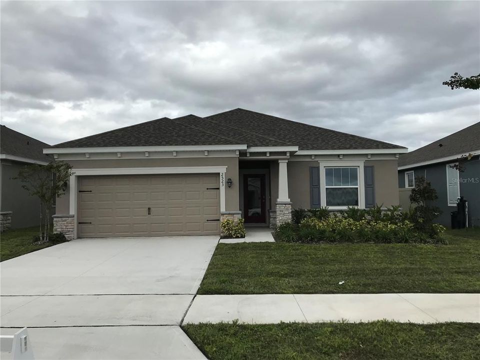 For Sale: $311,990 (3 beds, 2 baths, 1315 Square Feet)