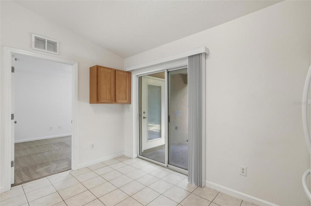 出租: $1,575 (3 贝兹, 2 浴室, 1130 平方英尺)