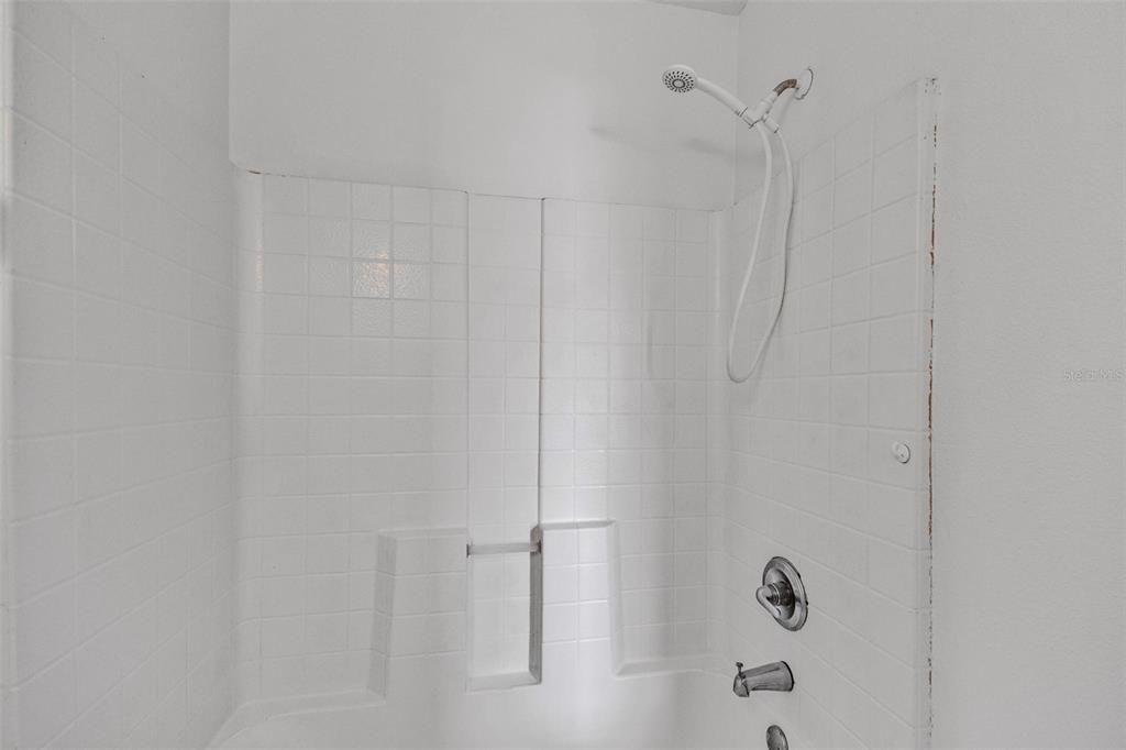 出租: $1,575 (3 贝兹, 2 浴室, 1130 平方英尺)