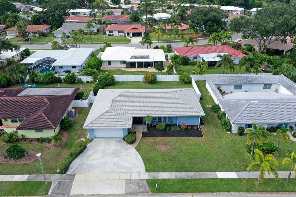 Activo con contrato: $389,000 (2 camas, 2 baños, 1527 Pies cuadrados)