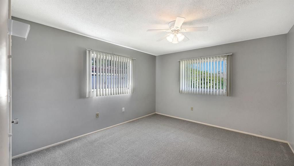 Activo con contrato: $389,000 (2 camas, 2 baños, 1527 Pies cuadrados)