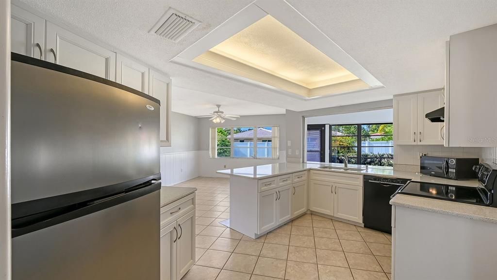 Activo con contrato: $389,000 (2 camas, 2 baños, 1527 Pies cuadrados)