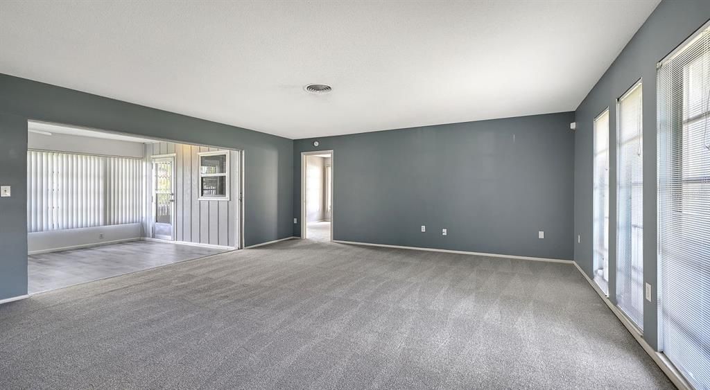 Activo con contrato: $389,000 (2 camas, 2 baños, 1527 Pies cuadrados)