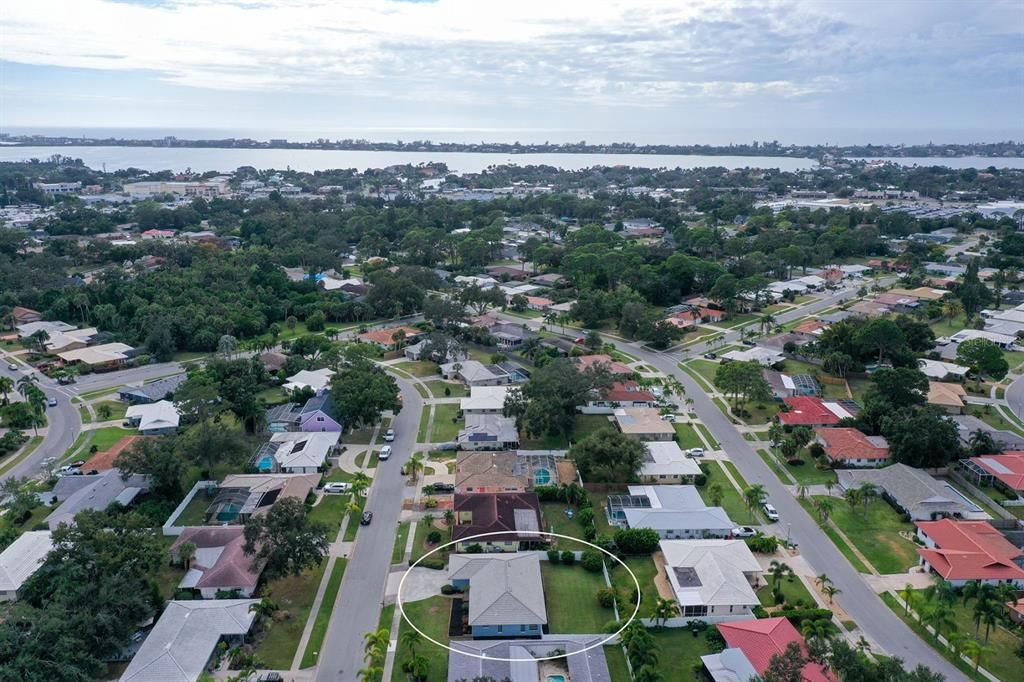 Activo con contrato: $389,000 (2 camas, 2 baños, 1527 Pies cuadrados)