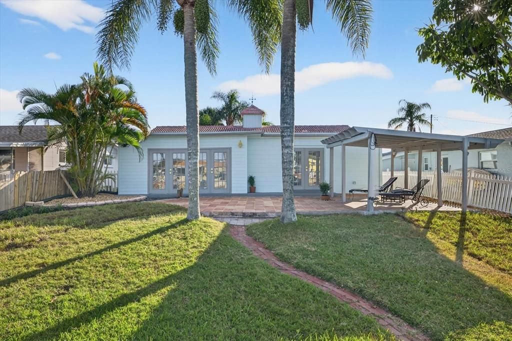 Activo con contrato: $459,000 (3 camas, 2 baños, 1232 Pies cuadrados)