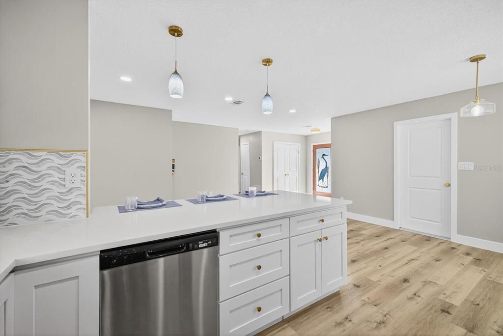 Activo con contrato: $459,000 (3 camas, 2 baños, 1232 Pies cuadrados)