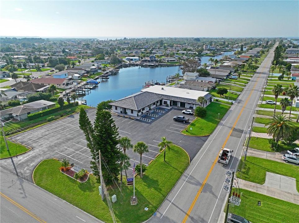 Activo con contrato: $459,000 (3 camas, 2 baños, 1232 Pies cuadrados)