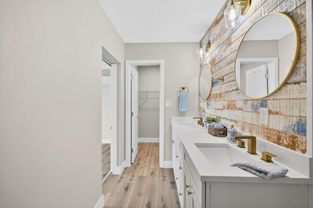 Activo con contrato: $459,000 (3 camas, 2 baños, 1232 Pies cuadrados)