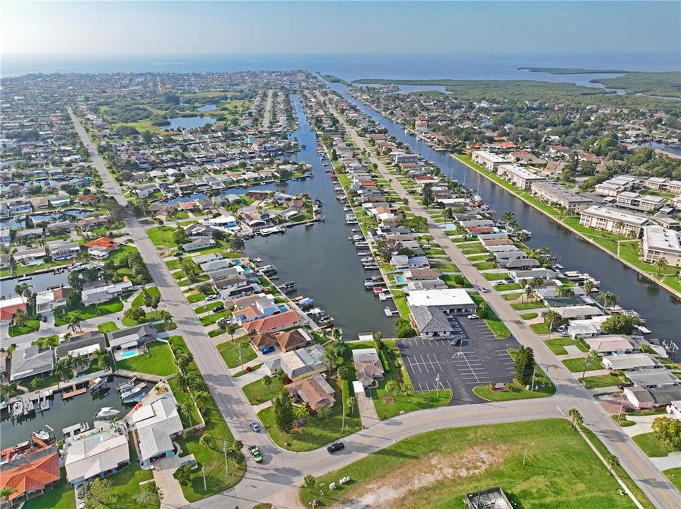 Activo con contrato: $459,000 (3 camas, 2 baños, 1232 Pies cuadrados)